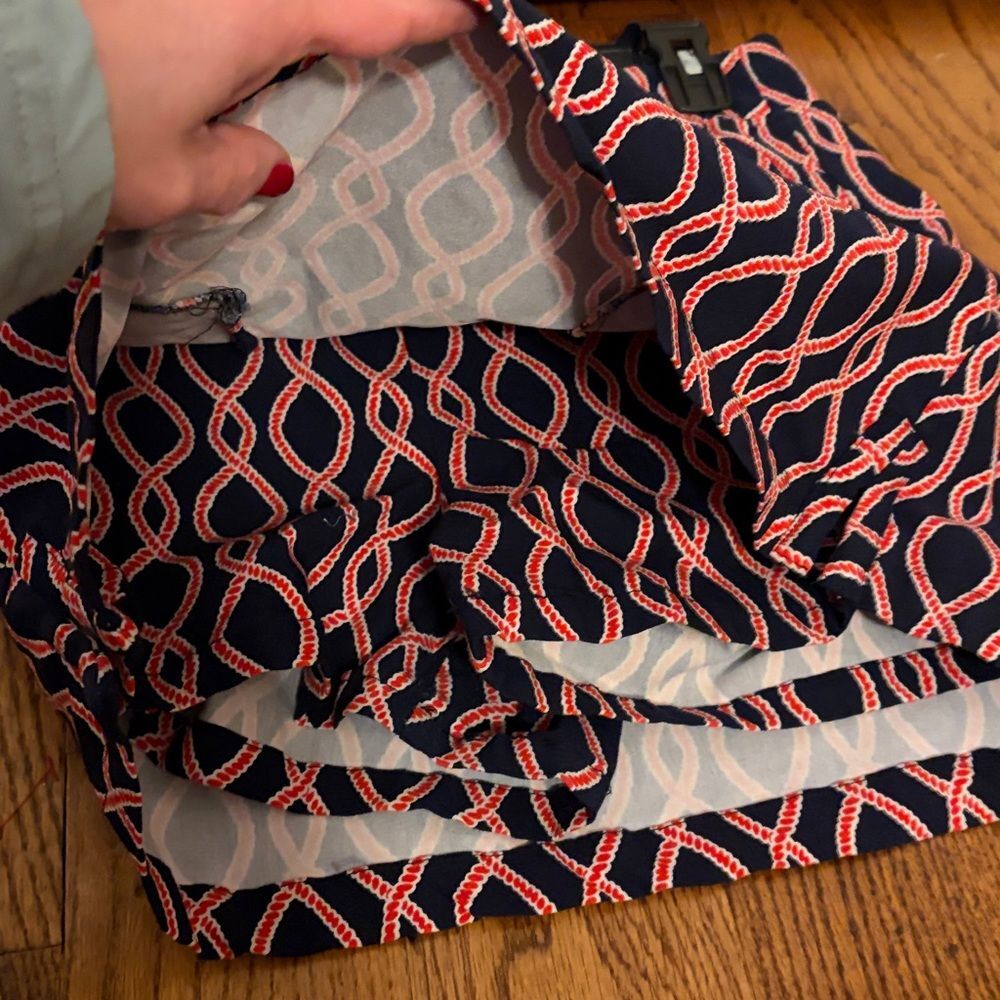 Crown & Ivy Navy and Red Nautical Skort Women's Size 6 - Picture 3 of 4